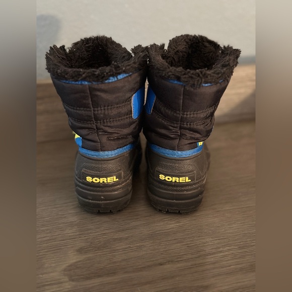 Sorel Commander Waterproof Insulated Winter Boots - Picture 8 of 14